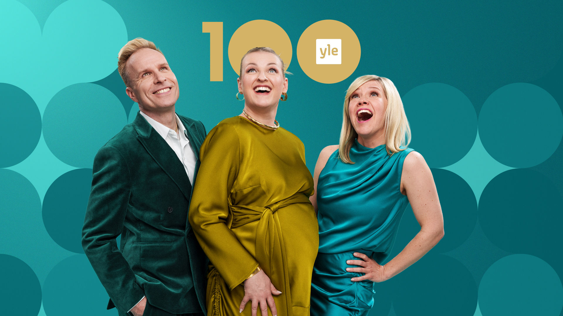 Juhlan juontajat Mikko Kekäläinen, Jenni Poikelus ja Sonja Kailassaari.
